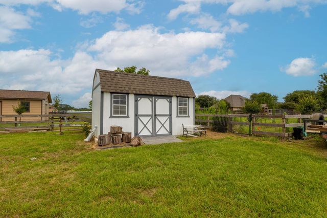 5236 Hillboldt Road, Sealy, TX 77474