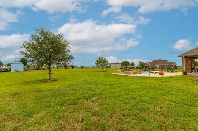 5236 Hillboldt Road, Sealy, TX 77474