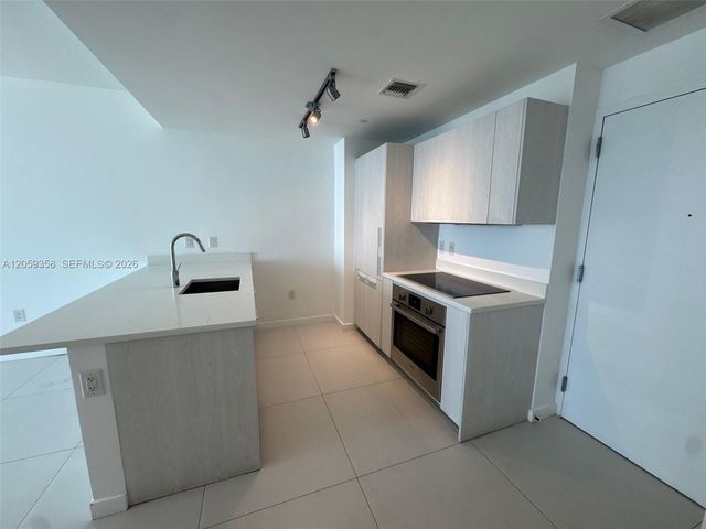 501 NE 31st Street 2005, Miami, FL 33137