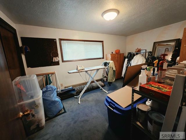 240 W Oak Street, Shelley, ID 83274