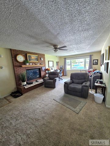 240 W Oak Street, Shelley, ID 83274