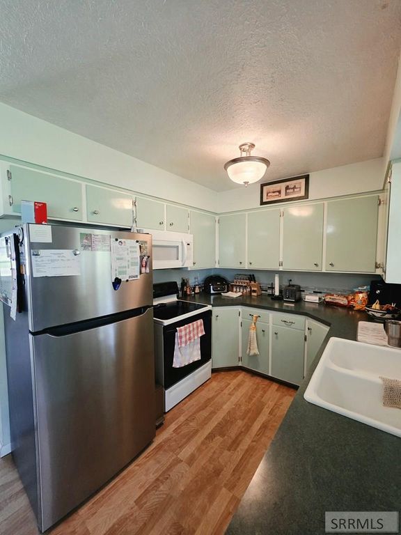 Image 6 of property listing at 240 W Oak Street, Shelley, ID 83274