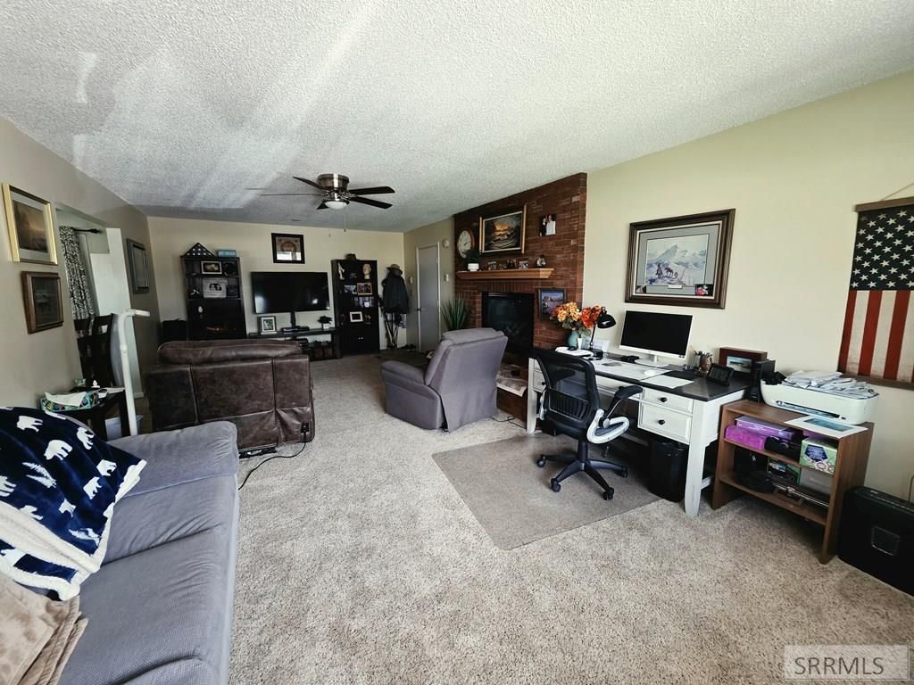 Image 9 of property listing at 240 W Oak Street, Shelley, ID 83274