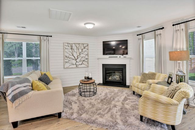 226 Central Creek Drive, Goose Creek, SC 29445