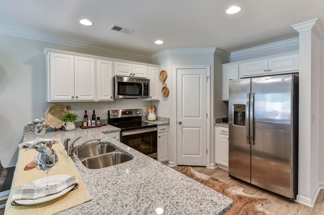 226 Central Creek Drive, Goose Creek, SC 29445