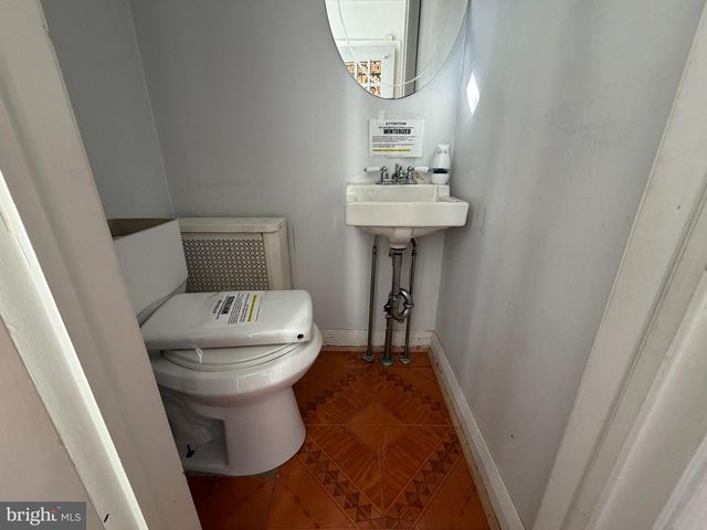 3514 WHITE CHAPEL RD, Baltimore, MD 21215