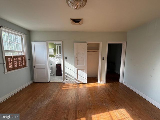 3514 WHITE CHAPEL RD, Baltimore, MD 21215
