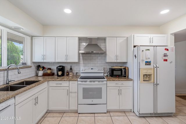 11144 W CAMEO Drive, Sun City, AZ 85351