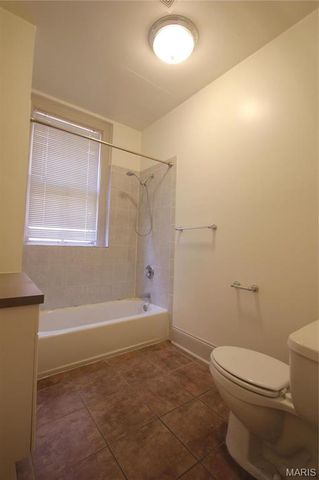 3643 Shenandoah Avenue A 1st floor, St Louis, MO 63110