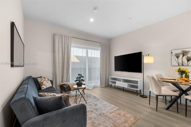 1938 Jackson Street 306, Hollywood, FL 33020