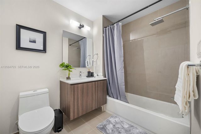 1938 Jackson Street 306, Hollywood, FL 33020