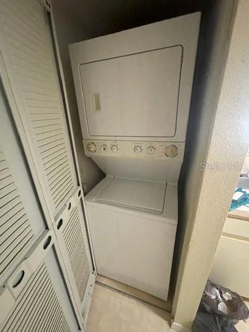 7945 MIDWAY DRIVE TERRACE H201, Ocala, FL 34472
