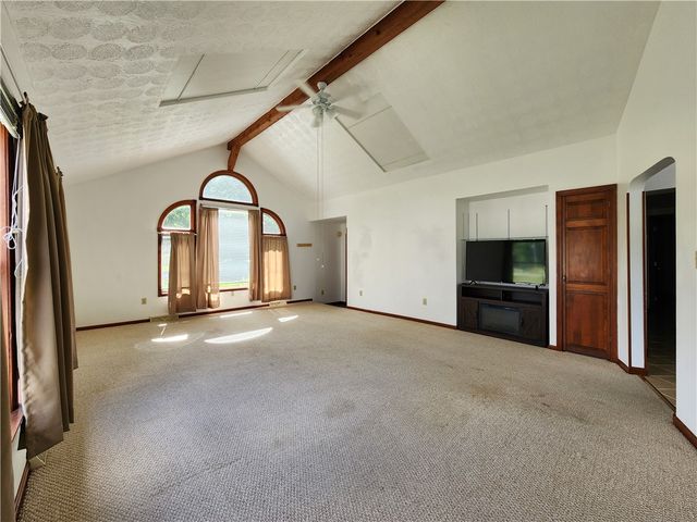 182 Latonka Dr, Jackson Twp, PA 16137