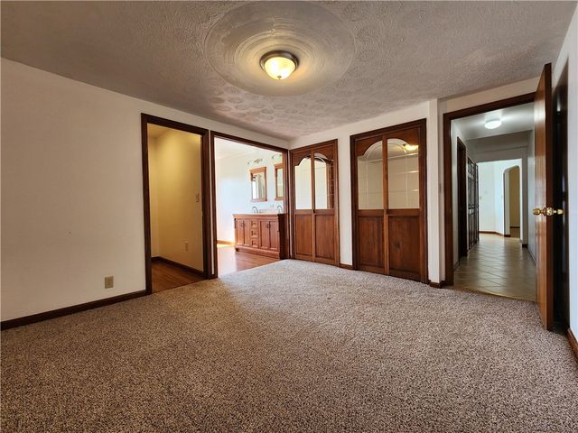 182 Latonka Dr, Jackson Twp, PA 16137