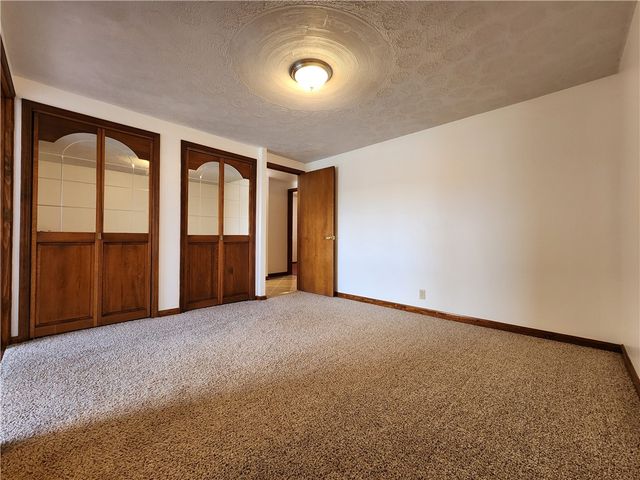 182 Latonka Dr, Jackson Twp, PA 16137