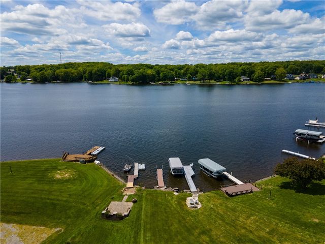 182 Latonka Dr, Jackson Twp, PA 16137