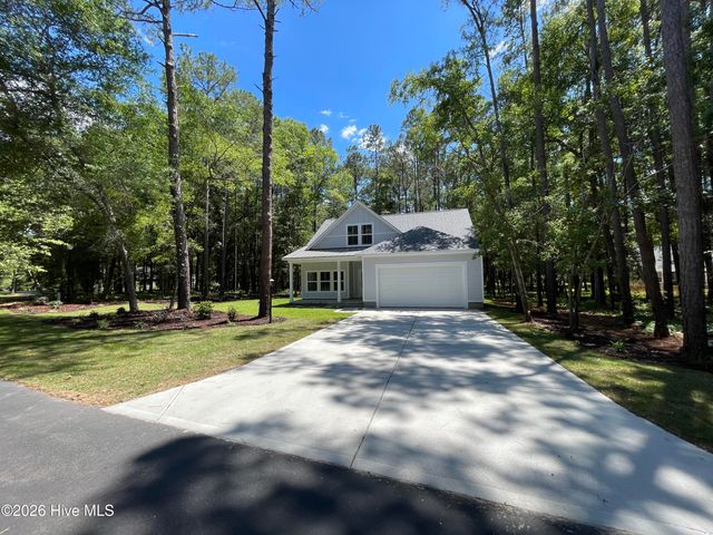 593 Folly Drive, Bolivia, NC 28422