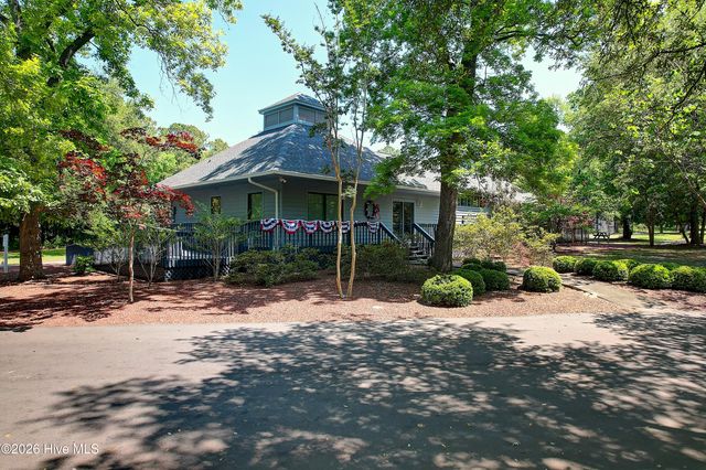 593 Folly Drive, Bolivia, NC 28422