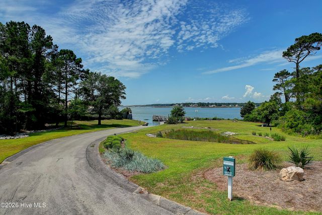 593 Folly Drive, Bolivia, NC 28422