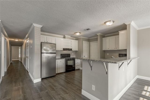 164 Varsity Drive, Huntsville, TX 77340