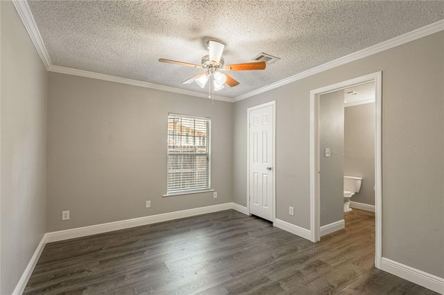 164 Varsity Drive, Huntsville, TX 77340