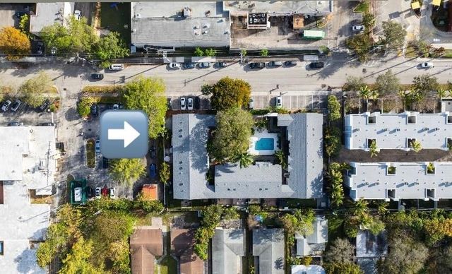 801 SE 16th Court 14, Fort Lauderdale, FL 33316