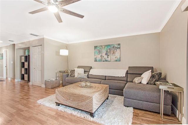 801 SE 16th Court 14, Fort Lauderdale, FL 33316