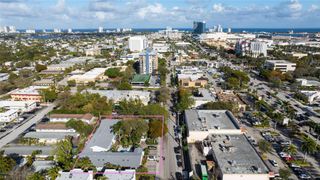 801 SE 16th Court 14, Fort Lauderdale, FL 33316