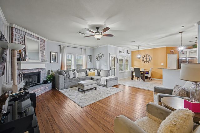 400 Winterwood Drive, Kennedale, TX 76060