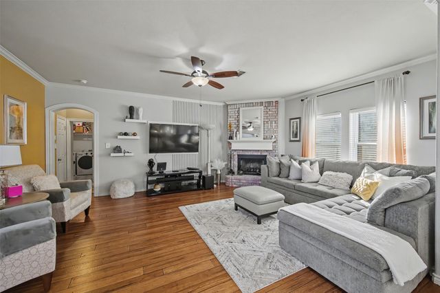 400 Winterwood Drive, Kennedale, TX 76060