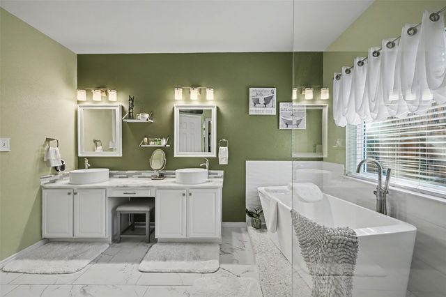 400 Winterwood Drive, Kennedale, TX 76060