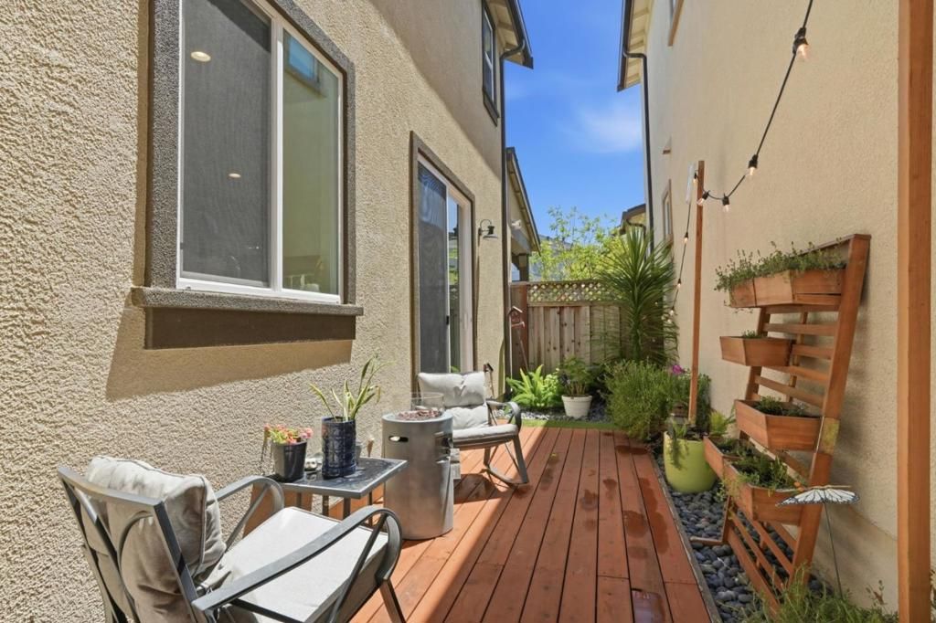 Image 10 of property listing at 18826 Sedgwick Lane, Marina, CA 93933