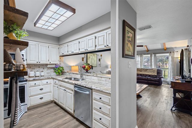 4403 Overlook Court, Granbury, TX 76049