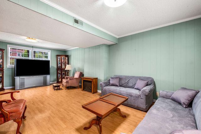 504 Galesburg Ct, Nashville, TN 37217
