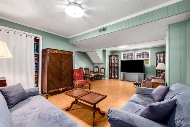 504 Galesburg Ct, Nashville, TN 37217