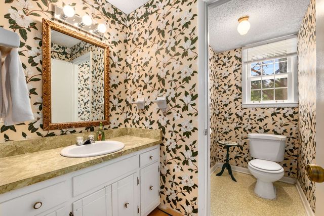 504 Galesburg Ct, Nashville, TN 37217