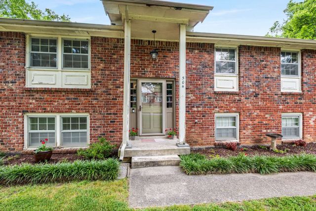 504 Galesburg Ct, Nashville, TN 37217