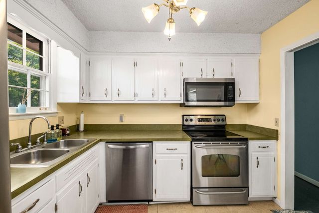 504 Galesburg Ct, Nashville, TN 37217