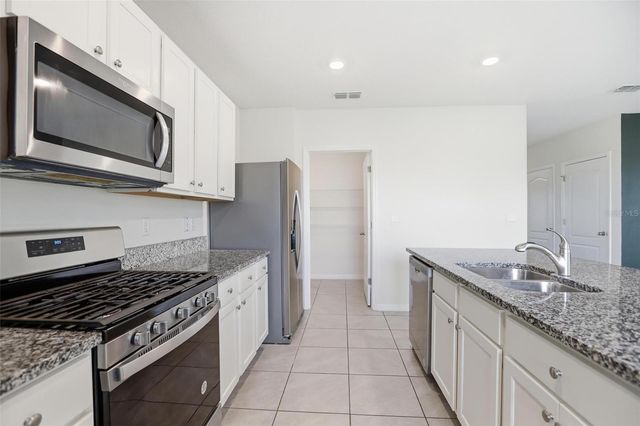 531 LAZIO CIRCLE, Debary, FL 32713