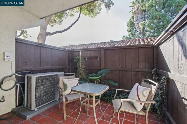 39843 Cedar Blvd 121, Newark, CA 94560
