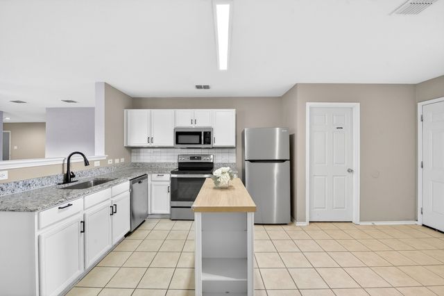 1444 Sun Breeze Drive, Little Elm, TX 75068