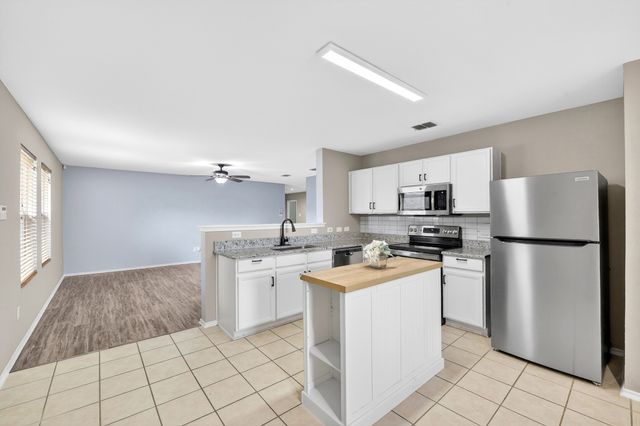 1444 Sun Breeze Drive, Little Elm, TX 75068