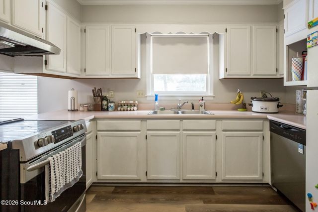 4484 Central Avenue, Waycross, GA 31503