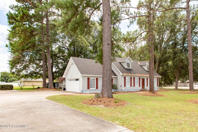 4484 Central Avenue, Waycross, GA 31503