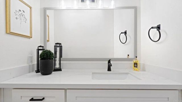 134 Espanas, Escondido, CA 92026