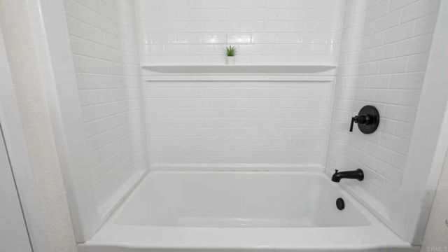 134 Espanas, Escondido, CA 92026