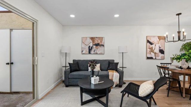 134 Espanas, Escondido, CA 92026
