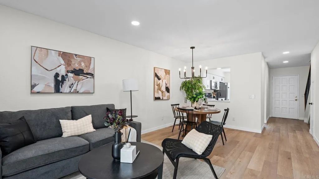 134 Espanas, Escondido, CA 92026