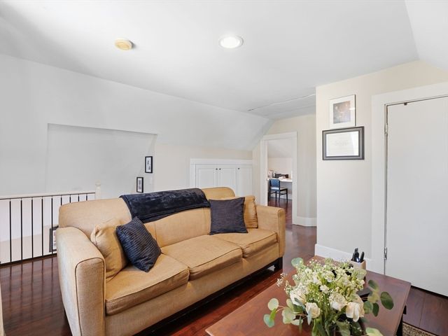 325 Mountain Ave, Revere, MA 02151