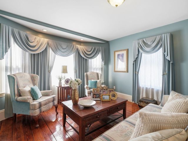 325 Mountain Ave, Revere, MA 02151